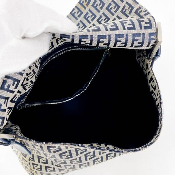 Authentic FENDI Mamma Zucca Bucket Baguette Navy Tan Flap Bag Purse Tote FF - Picture 8 of 13